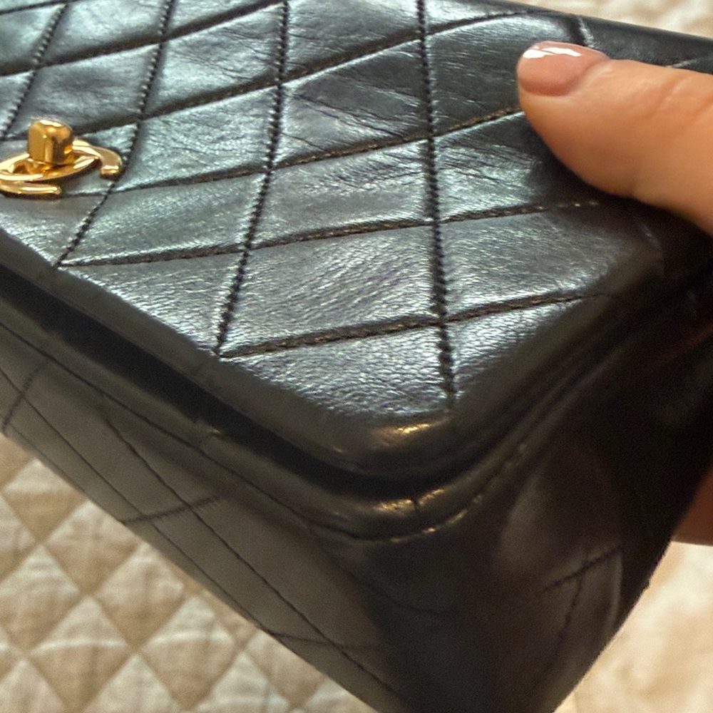 Series 1 Chanel Vintage Black Lambskin Full Flap Mini Bag - Picture 15 of 16